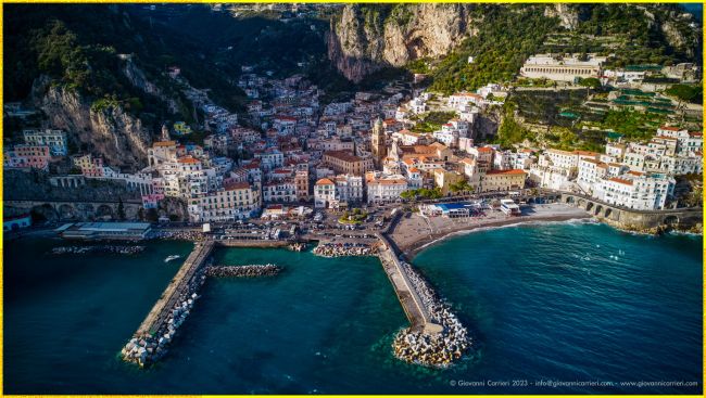 Il centro storico di Amalfi, foto aerea