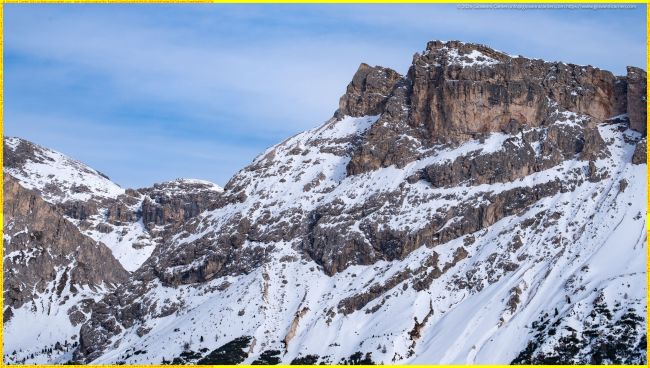 Dettaglio dello Spallone del Sassolungo dal Col Raiser in Val Gardena